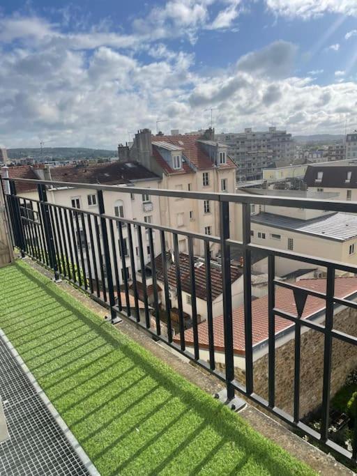 Appartement 3P Gare Terrasse Et Parking Prive Franconville  Exterior photo